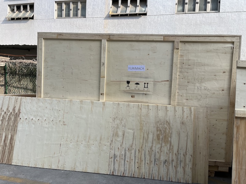 slitting machine wooden case